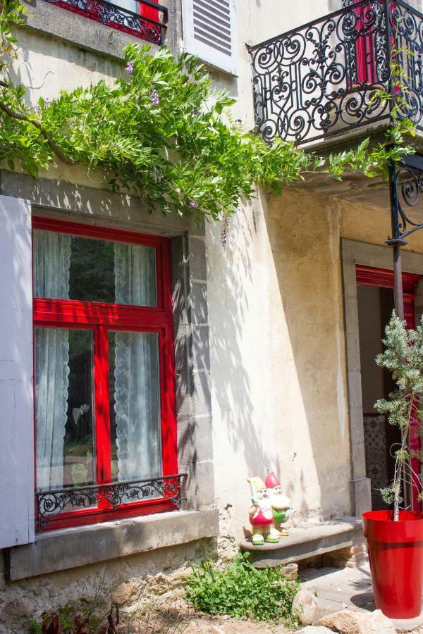Domaine Des Lilas Saint-Germain-Lembron Exterior foto