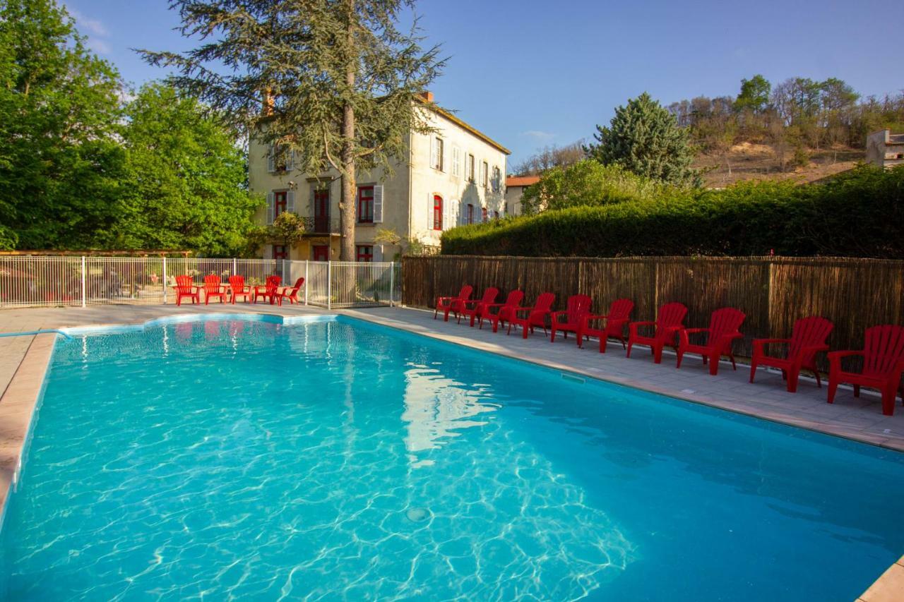 Domaine Des Lilas Saint-Germain-Lembron Exterior foto